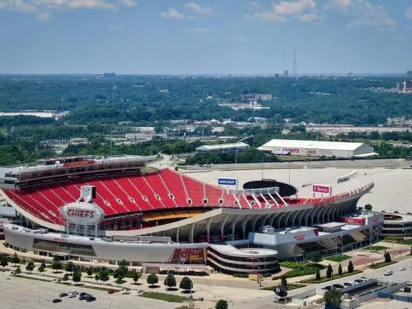 箭頭體育場位於美國中部的勘薩斯市(photo：mdjonline)/金享娛樂城
